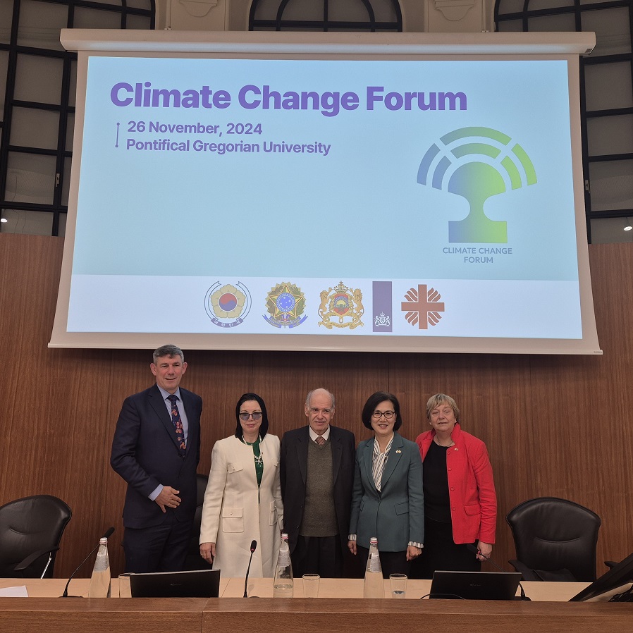 La nostra Ambasciata presso la Santa Sede ha organizzato un Forum sul Cambiamento Climatico