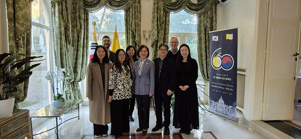 Pranzo ufficiale dell'Ambasciatore Oh con i professori delle Università Sapienza e Luiss